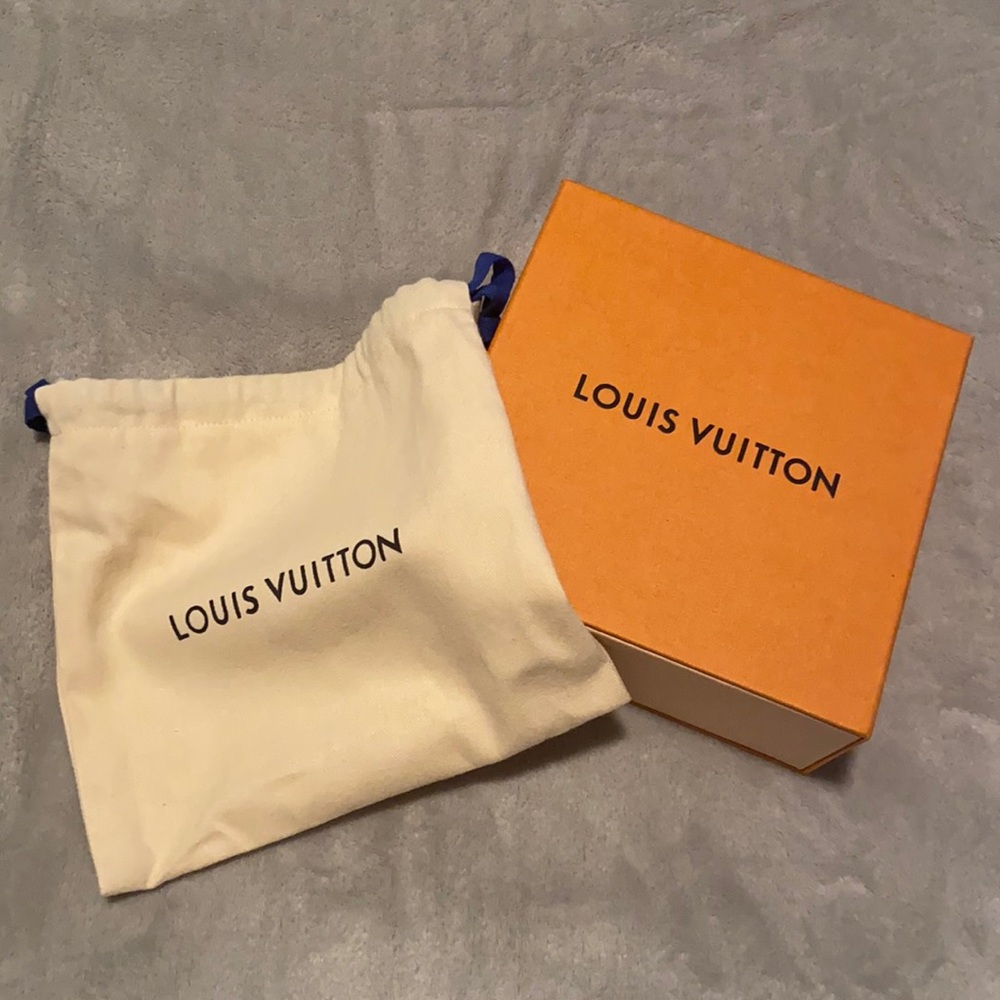 Louis Vuitton Belt box and dust bag
